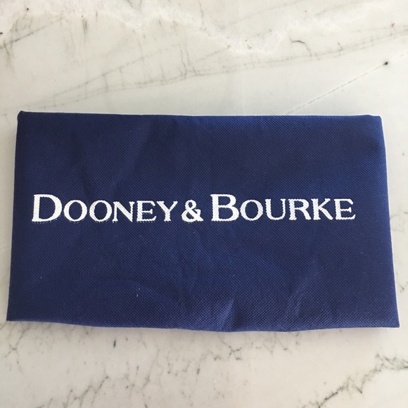 Dooney and Bourke Shoulder bag - Picture 10 of 10
